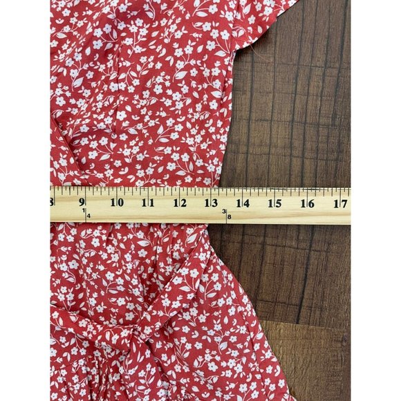 BLUE Rain Ditzy Floral Belted Waist Flutter Sleeve Romper in Coral Size Small - Picture 8 of 10